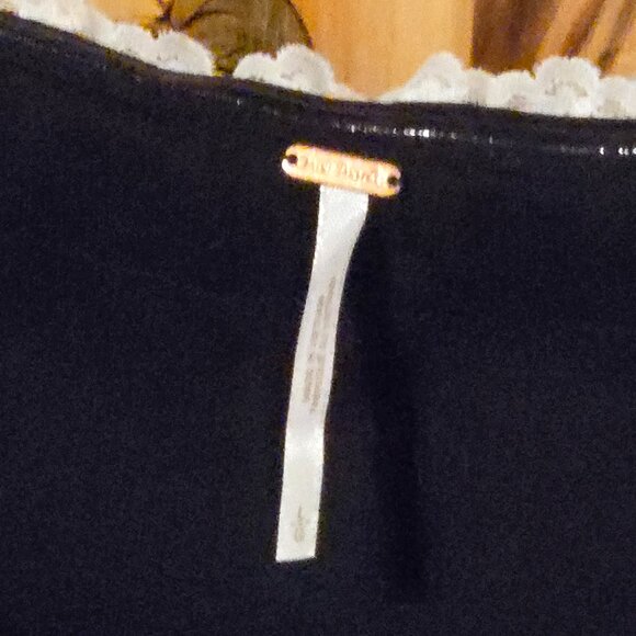 Free People Lace In Love Top L. EUC - Picture 3 of 4